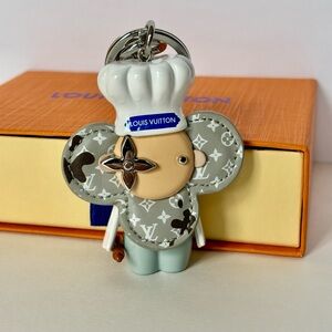 Louis Vuitton Key ring/Bag Charm Vivienne Baker Resin Monogram.